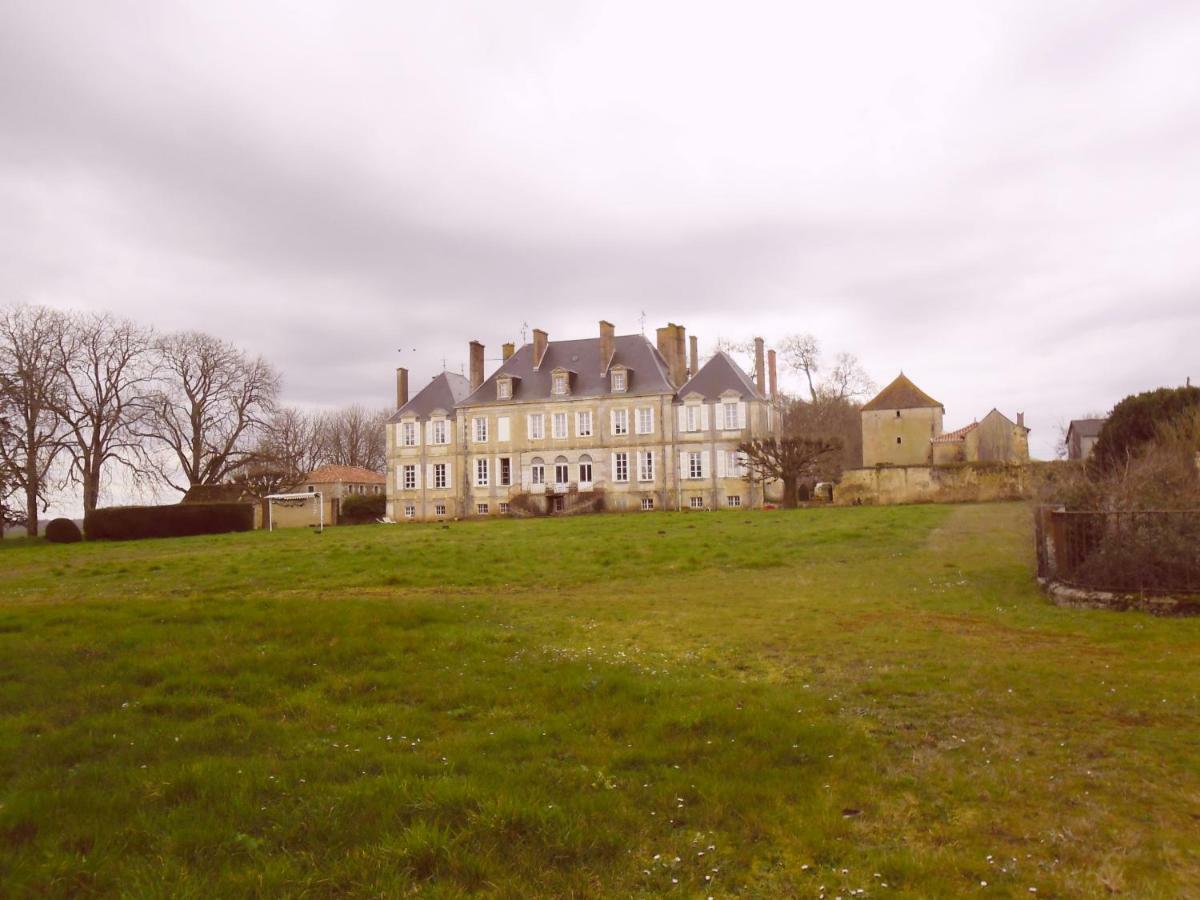 Chateau Des Noces Bazoges-en-Pareds Dış mekan fotoğraf