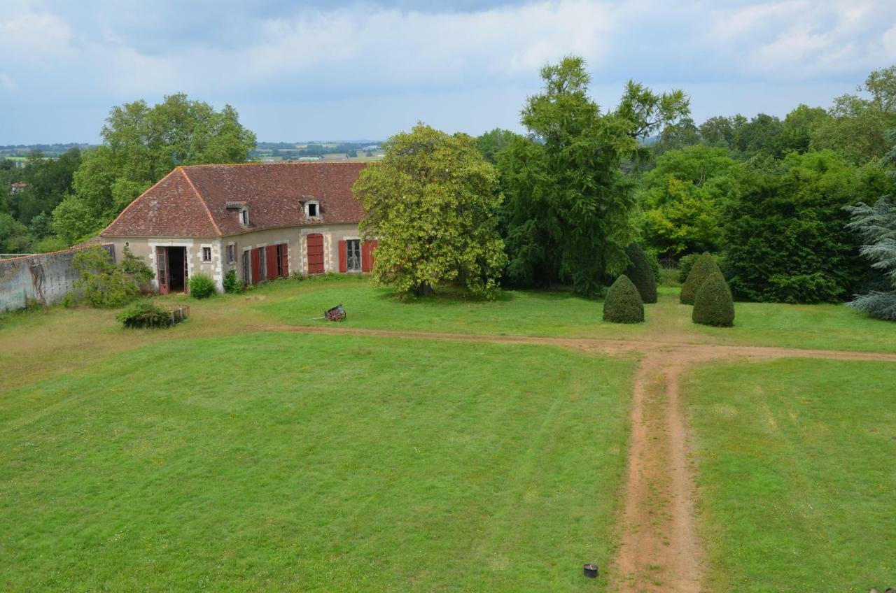 Chateau Des Noces Bazoges-en-Pareds Dış mekan fotoğraf