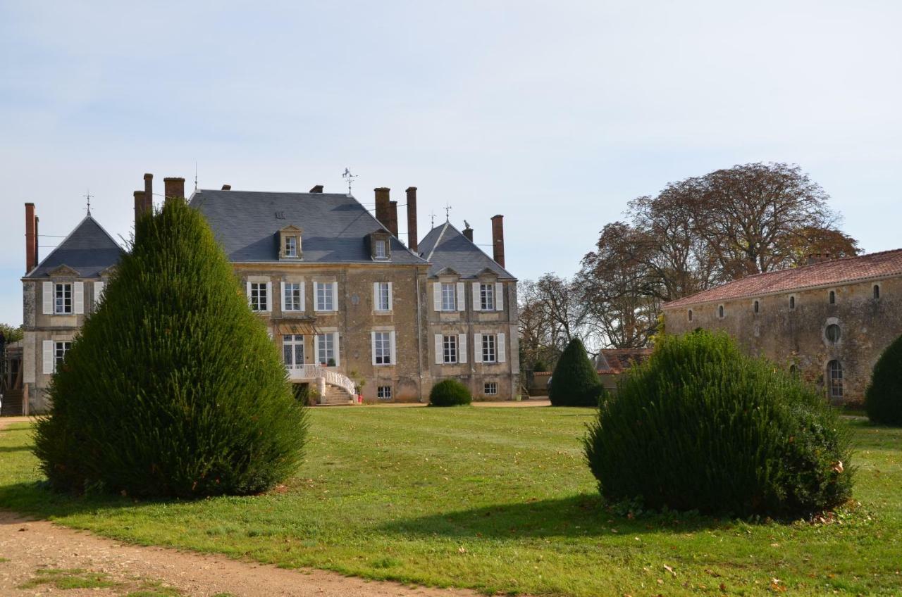 Chateau Des Noces Bazoges-en-Pareds Dış mekan fotoğraf