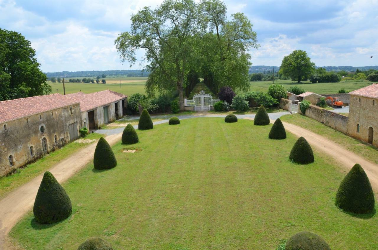 Chateau Des Noces Bazoges-en-Pareds Dış mekan fotoğraf